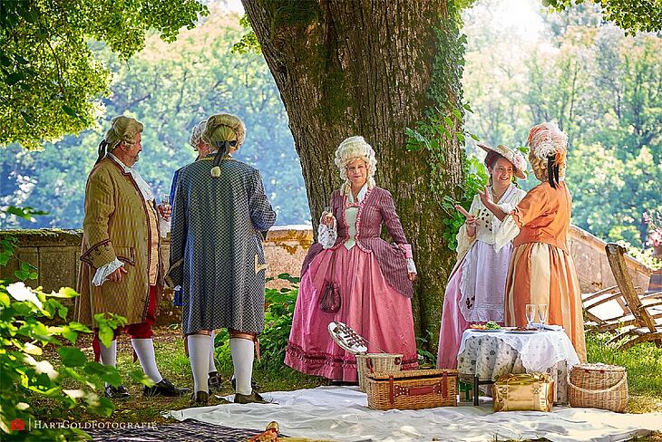 Bild 1: Brombachsee-Brunch und Barock-Tag im Privatgarten auf Schloss Dennenlohe