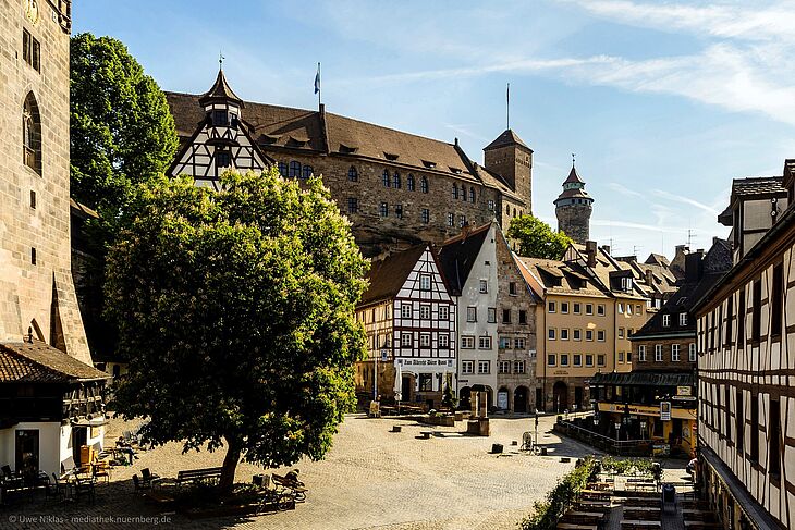 Bild 1: Nürnberger Altstadtrundgang und die historischen Felsenkeller