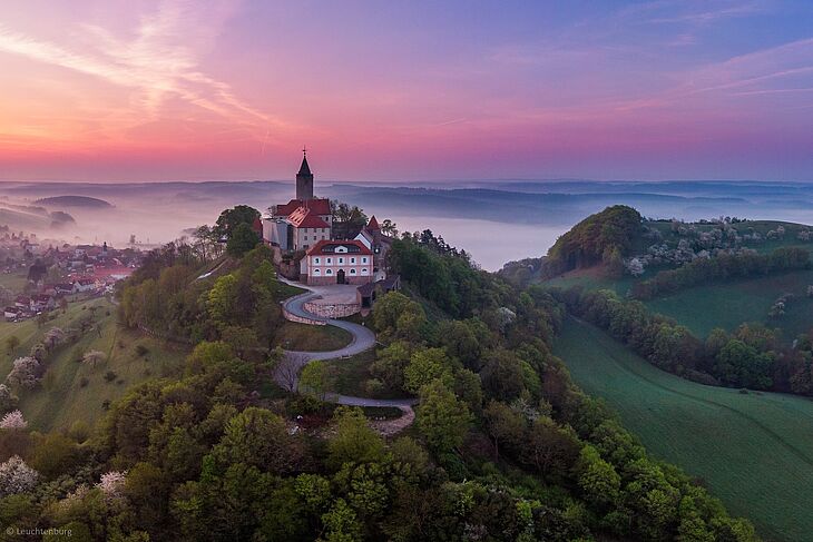 Bild 1: JUBILÄUMSREISE - Martinsgans-Bankett auf der Leuchtenburg